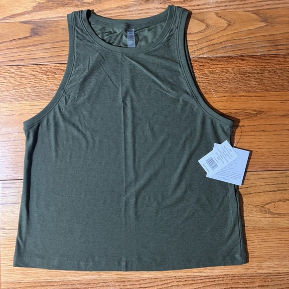 NWT Beyond Yoga Featherweight Rebalance Tank - Small - Army Green Heather - Picture 2 of 6